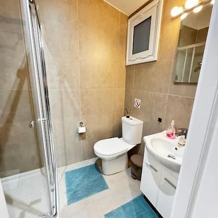 Smart Deluxe N9 Private Kitchenette Balcony 250m Marina Port 900m Limassol